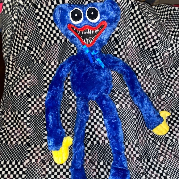 SOLD 3ft huggy Wuggy stuffed animal - Picture 1 of 1